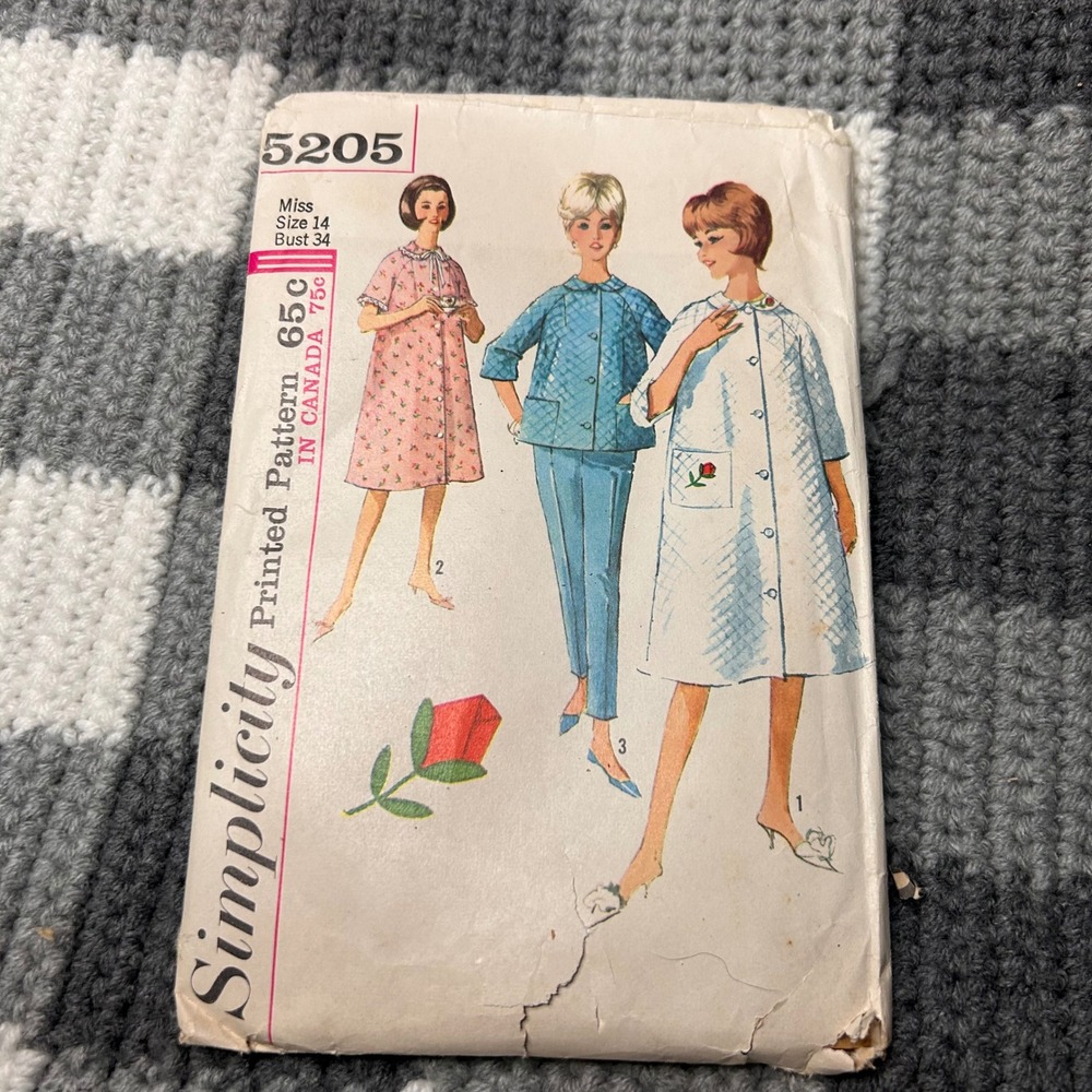 Simplicity Sewing Pattern 5205 1960s Lounge Size 14 Pink Blue Vintage CUT DIY